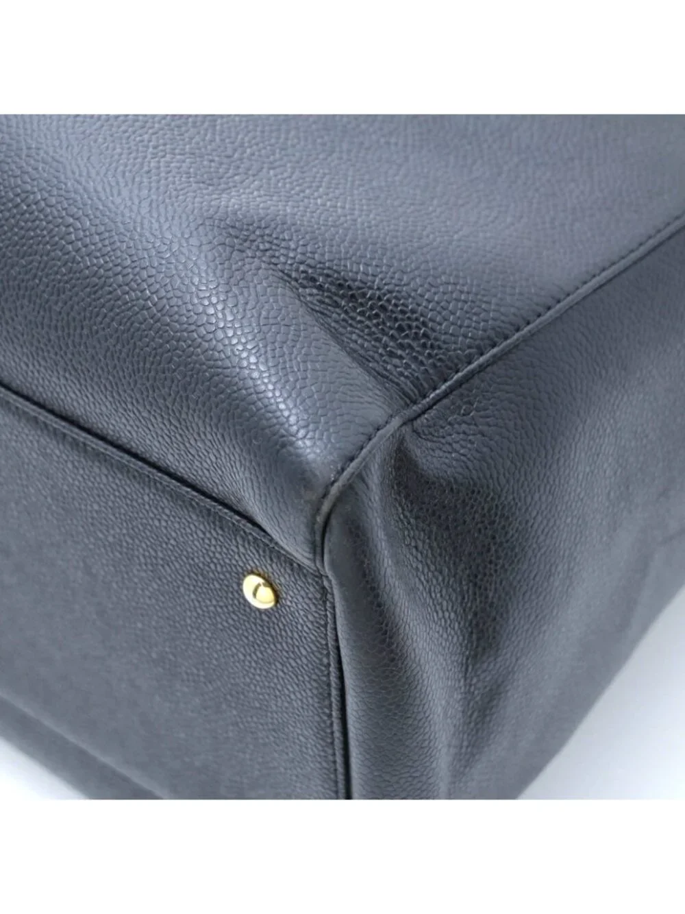Chanel CC Logo Chain Shoulder Black Caviar Tote Bag